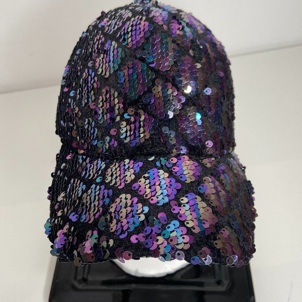 Women’s rainbow baseball/cap